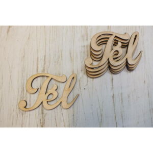 Lézervágott tél felirat