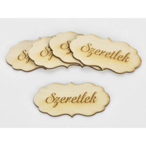 Szeretlek felirat lézervágott fa