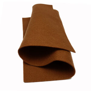 Filcanyag 0,5 méter BARNA