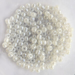 Kásagyöngy ceyloni 4mm fehér 15gr/cs