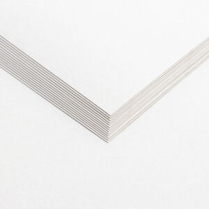 fehér kartonpapír