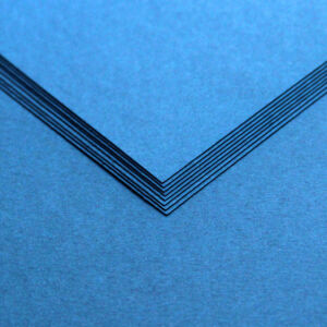 azúrkék kartonpapír