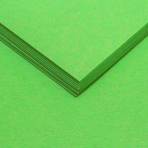 világoszöld kartonpapír