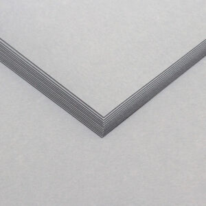 világosszürke kartonpapír
