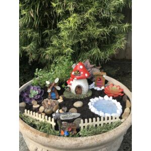 Kép 3/3 - Tündérkert ház gomba poly 7,8x6,4x10,7cm piros,fehér