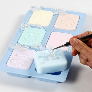 Kép 6/6 - szappanöntés