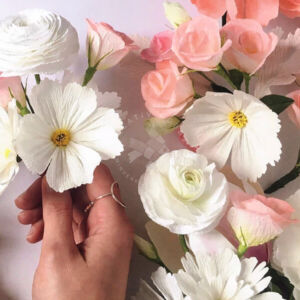 Kép 2/2 - Az olasz Cartotecnica Rossi Educational színes krepp-papír