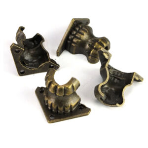 Kép 3/3 - fém dobozlábak csavarokkal