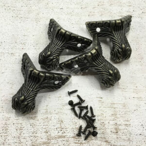 Kép 1/2 - fém dobozlábak csavarokkal