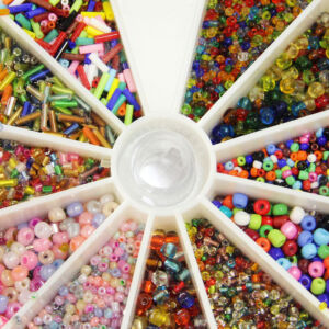 Kép 2/2 - gyöngykészlet vegyes 11 szín