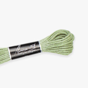 Kép 1/2 - Luca-S hímzőfonal, 494 VILÁGOSSZÜRKE