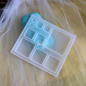 Kép 2/2 - Négyzetek szilikon öntőforma, modellező anyagokhoz