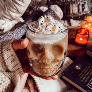 Kép 4/5 - Koponya formájú üveg 400ml