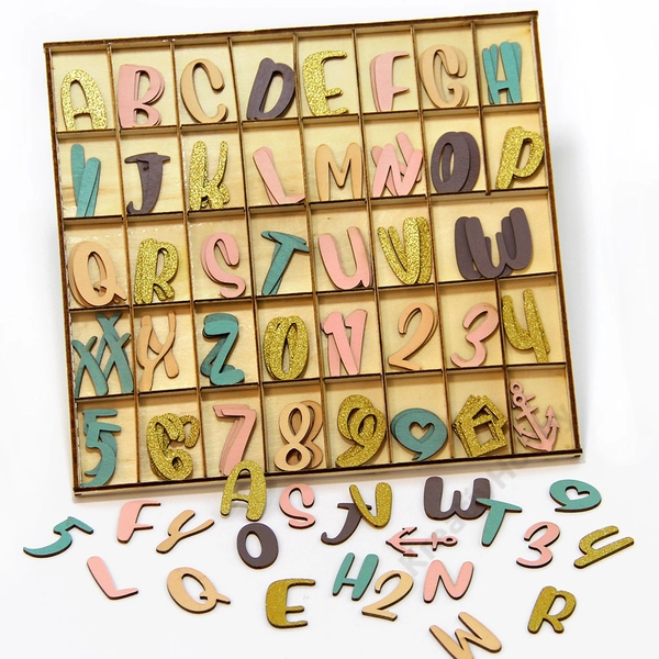 színes fa mini betűk, 117db