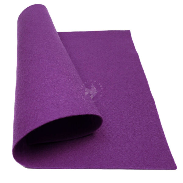 Filcanyag 0,5 méter SÖTÉTLILA