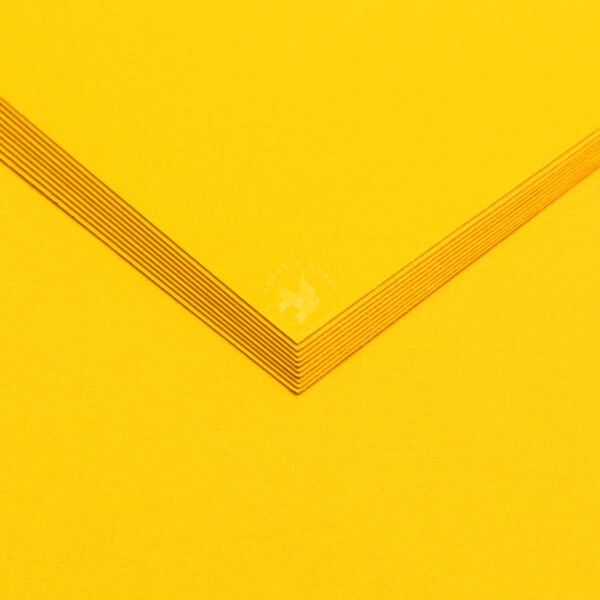 aranysárga kartonpapír