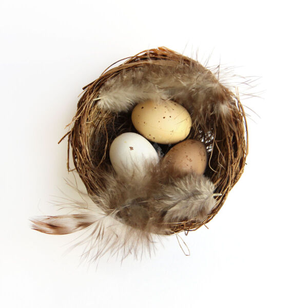 Madárfészek tojásokkal dekoráció 7 cm
