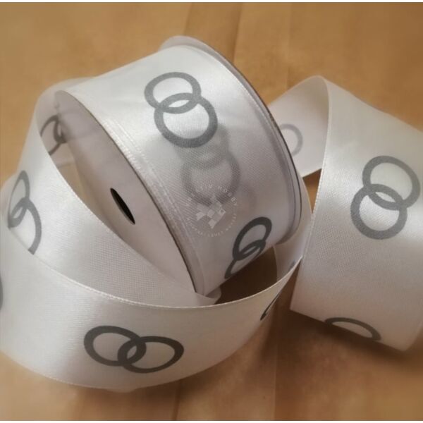 szaténszalag gyűrű mintával