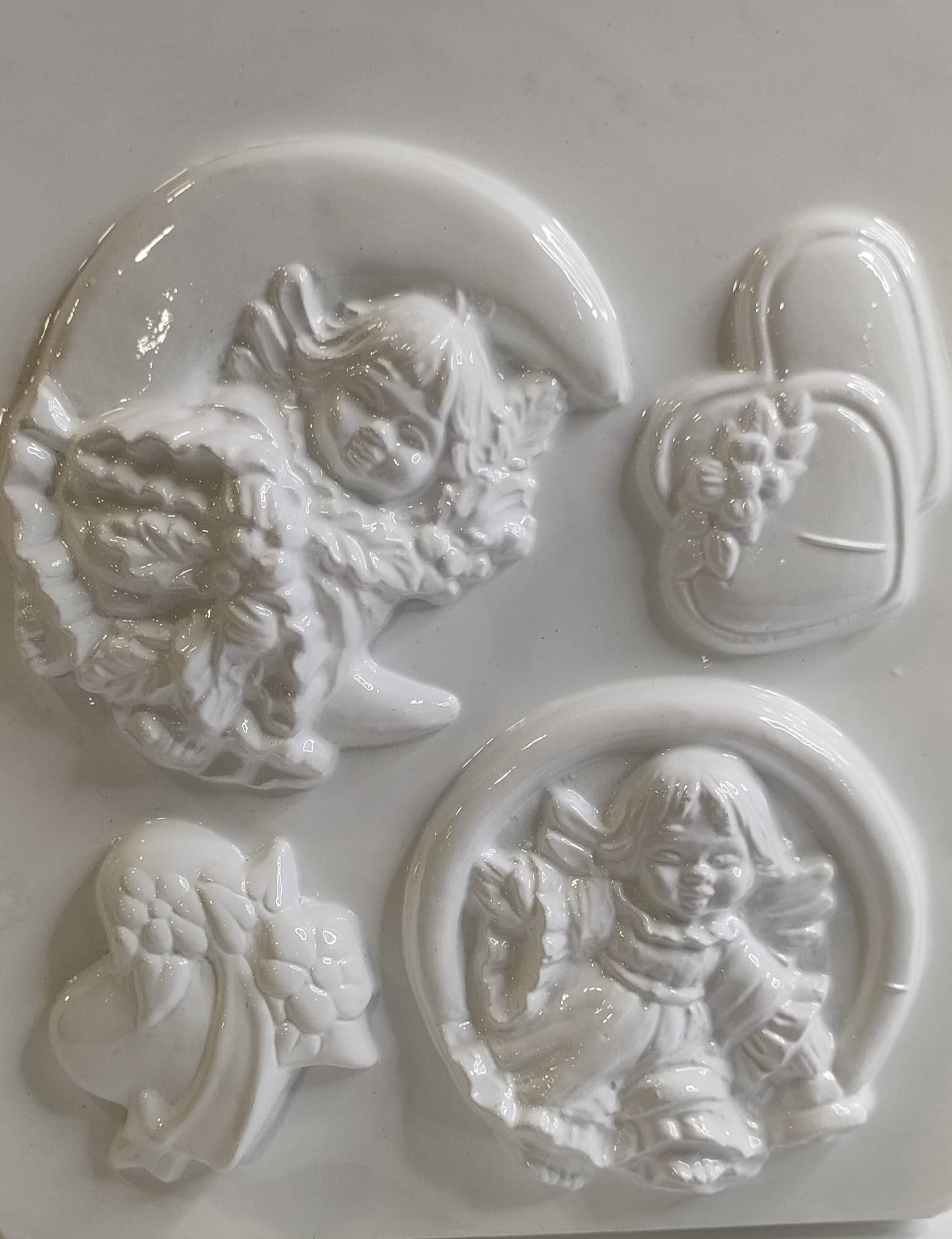 Gipszkiöntő, Angyal holdon 6-10CM